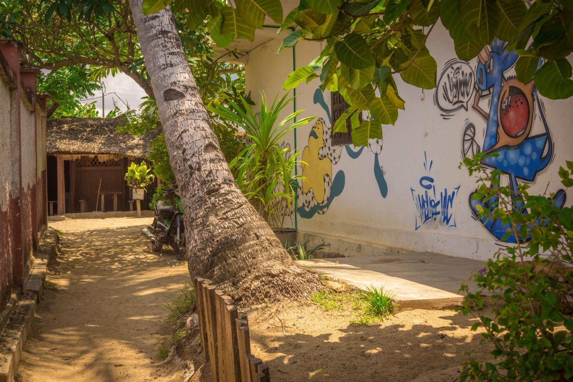Chez Senga Hotel Madirokely  Exterior photo